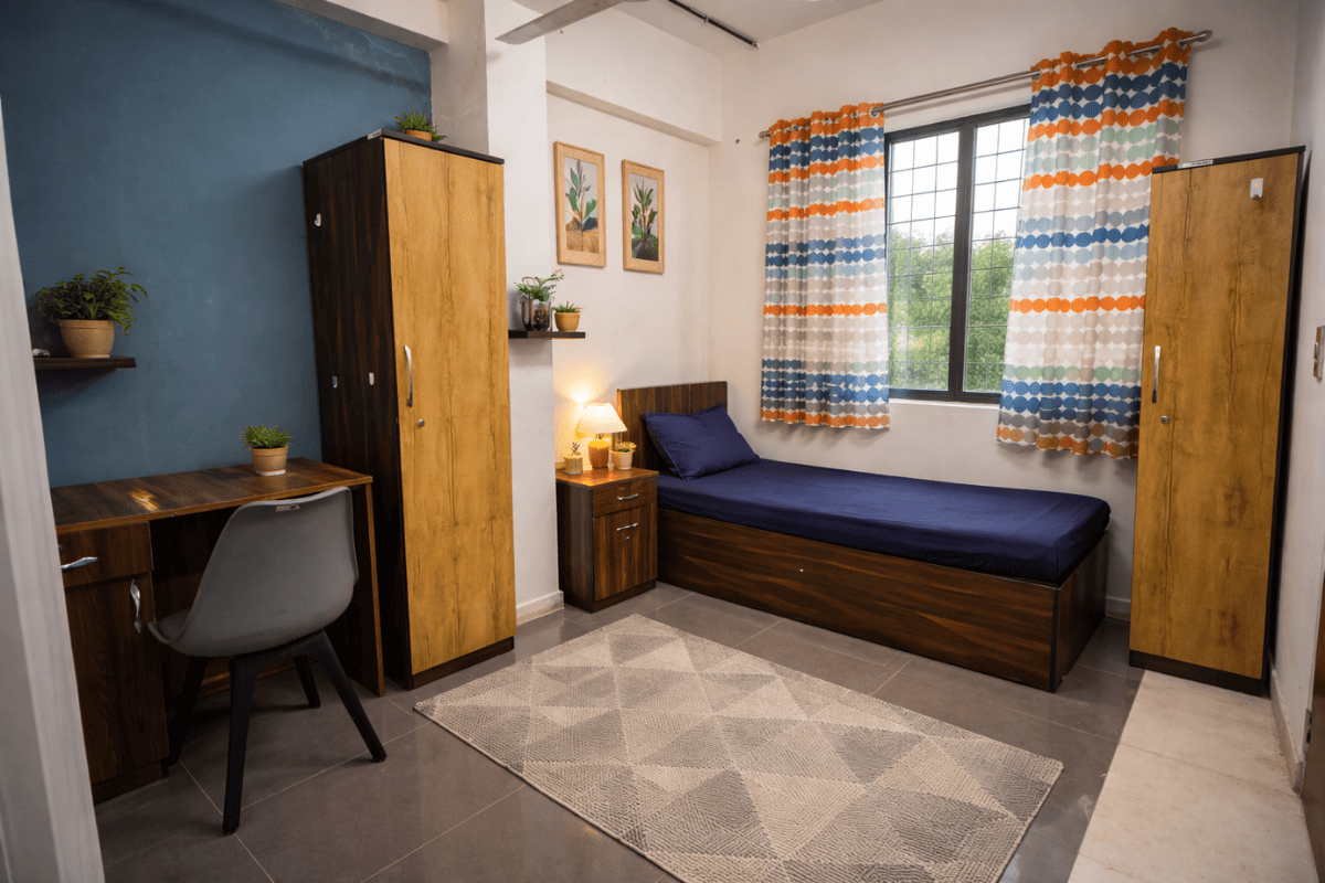 ZSTAYS Room4